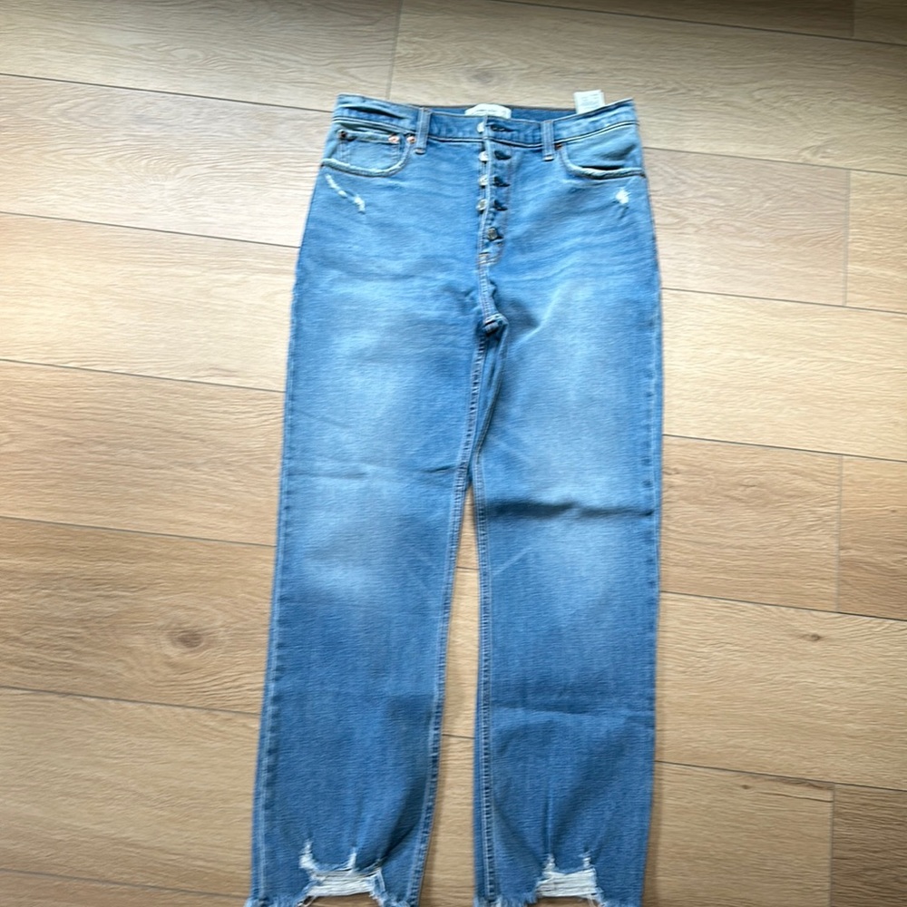 Abercrombie and Fitch super high rise jeans size 28
